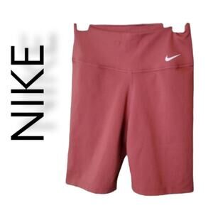 NWT Nike One Tight Fit  Mid Rise Dry Fit Technology Size XS